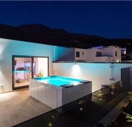 4 Bedroom Luxury Villa with Pool and Rooftop Jacuzzi near Split. Sleeps 8-10